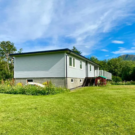 Holiday home Silent Paradise Lofoten